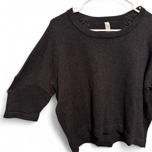 Lululemon Bhakati Reality Short Sleeve Sweater - Dark Grey - 10 - Picture 2 of 8